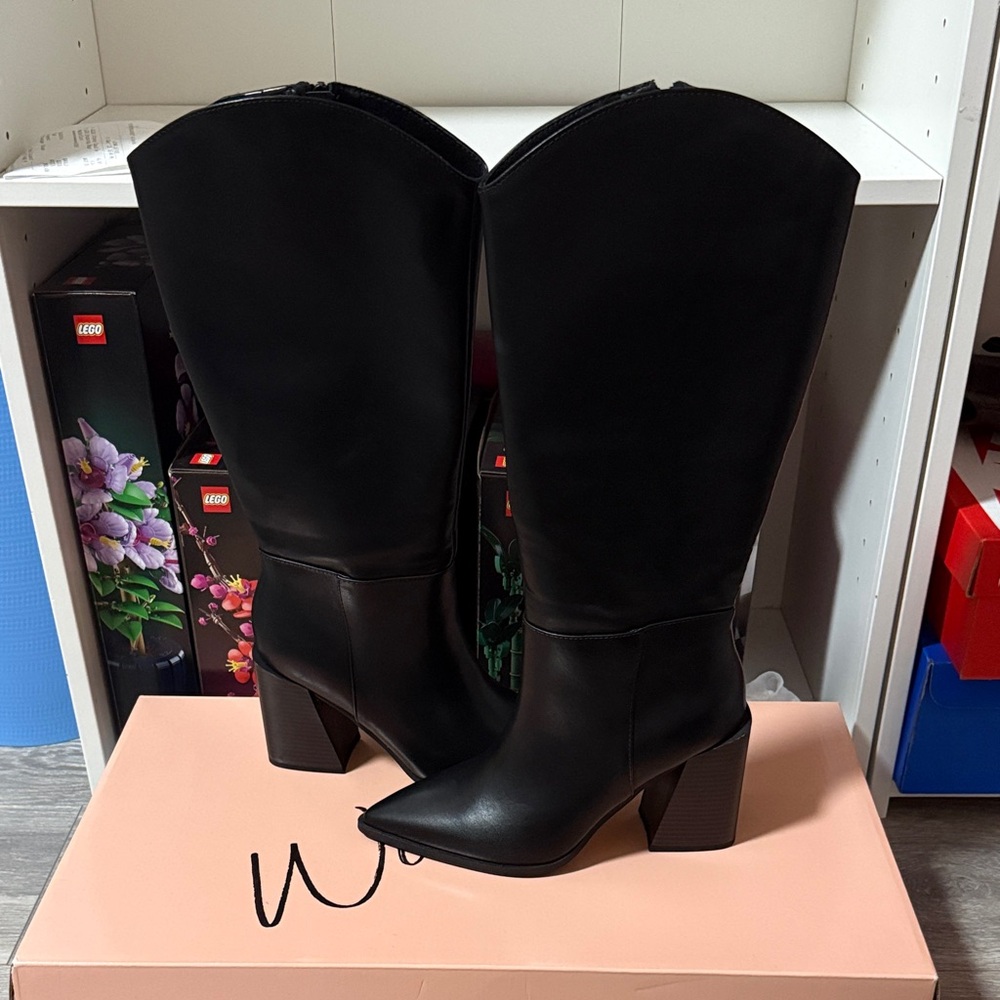 Western Wild Pair Black Heeled Boots